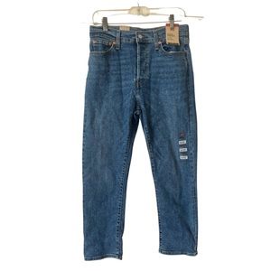 BRAND NEW wedgie straight high rise Levi’s. Size 29x28.